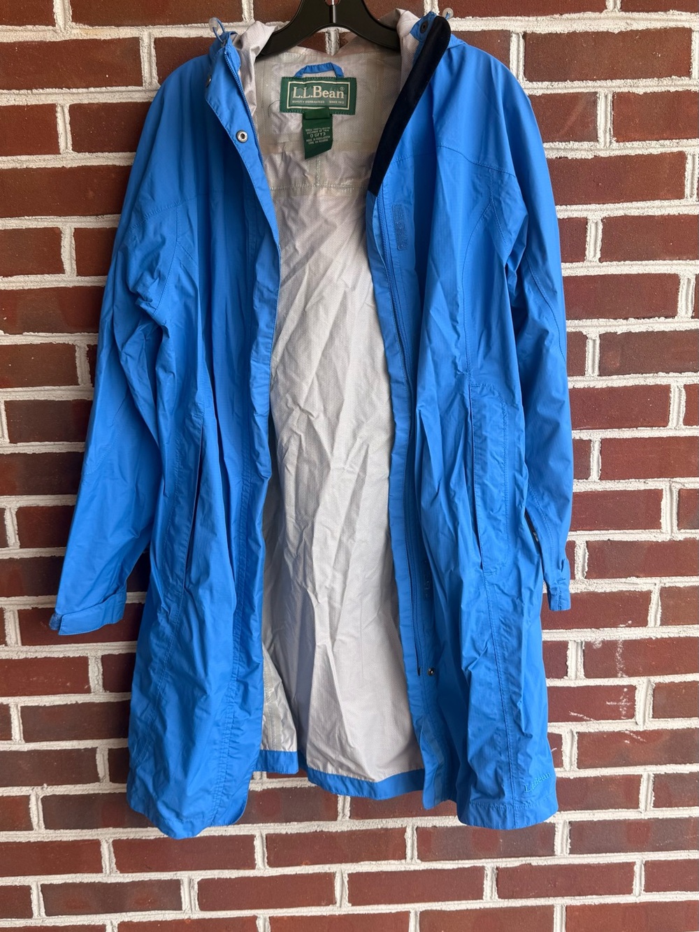 L.L. Bean Women's Blue Waterproof Hooded Long Rain Jacket / Trench